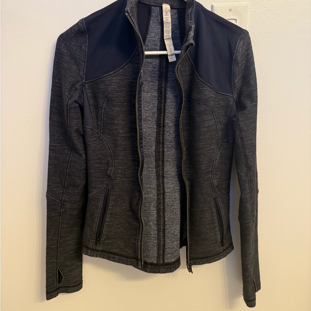 EUC Lululemon Navy and Blue Jean Stretchy Jacket